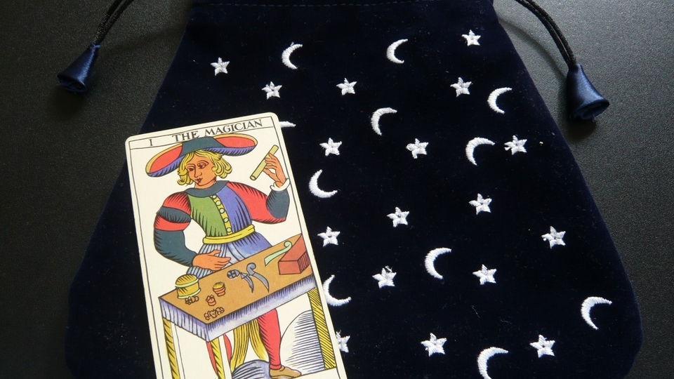 Экстрасенсы и гадалки – способы обмана