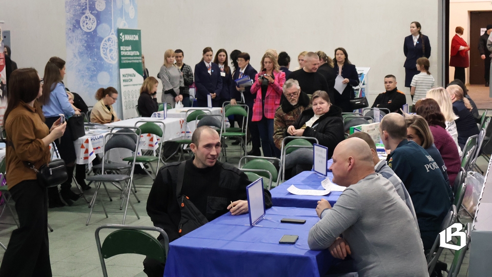 Ярмарки вакансий для участников СВО и членов их семей проходят во всех районах Ленобласти