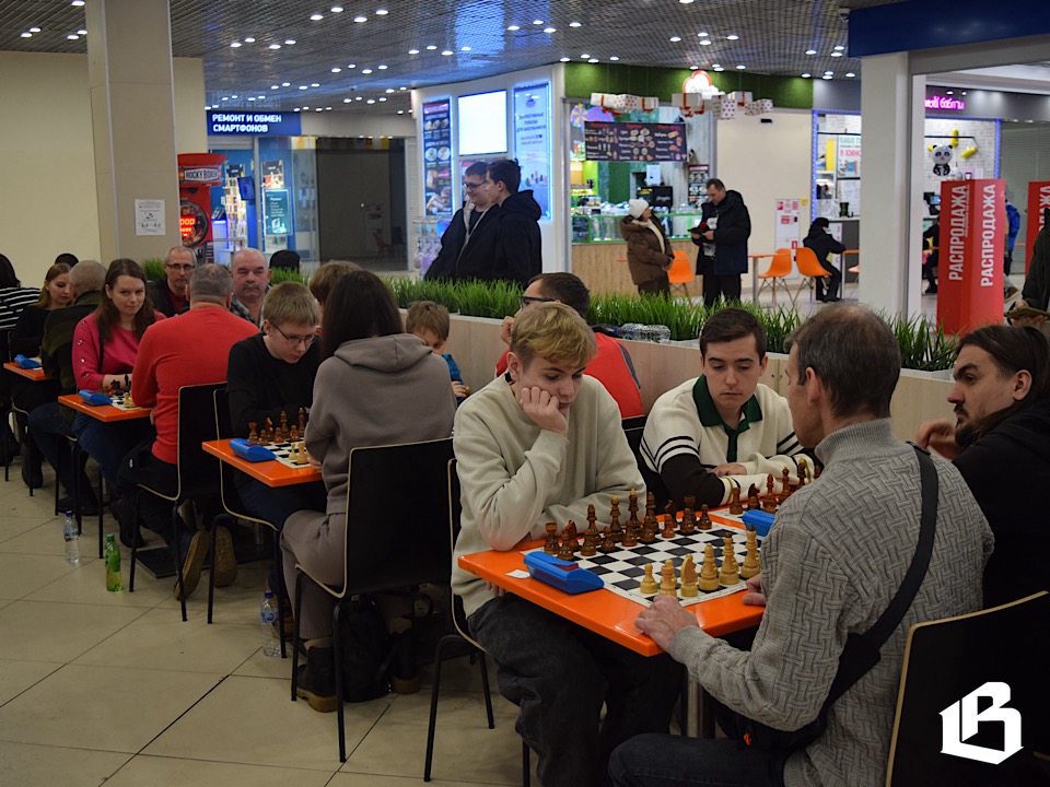 Шахматы в честь памятных дат