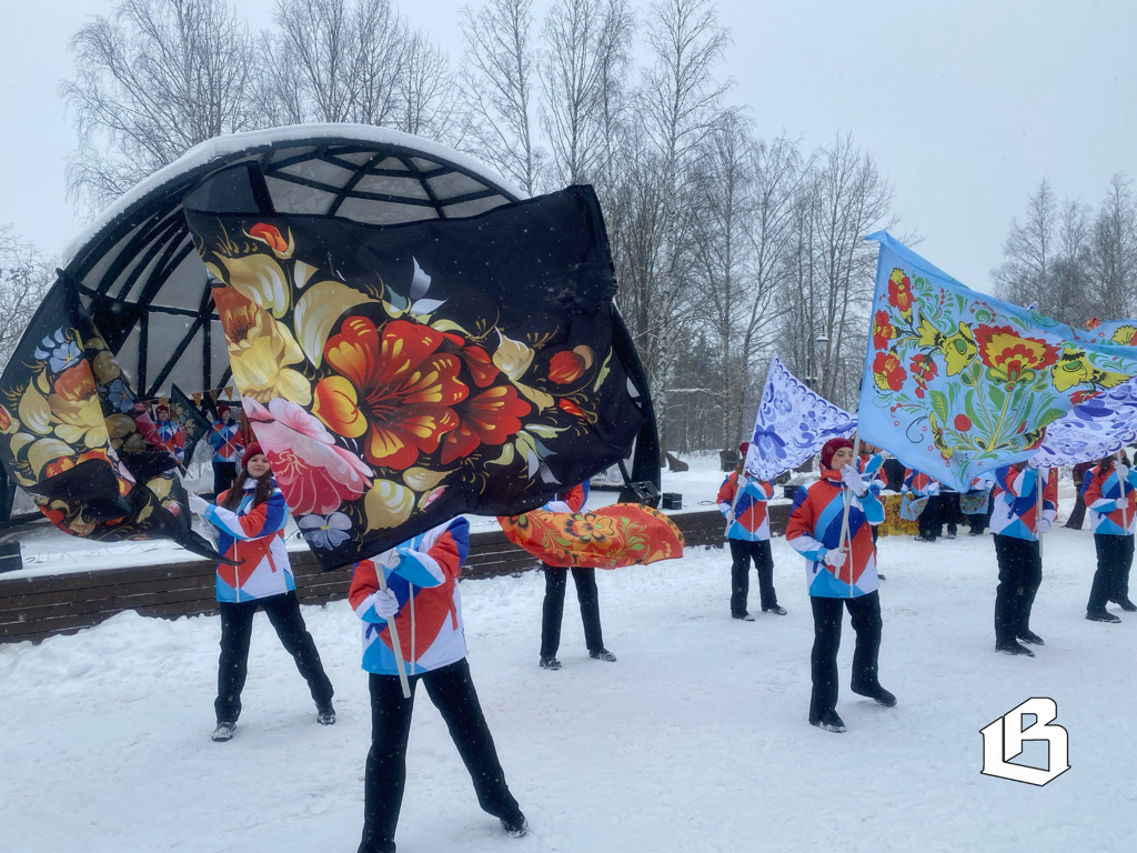 Традиции и забавы Масленицы на Батарейной горе в Выборге