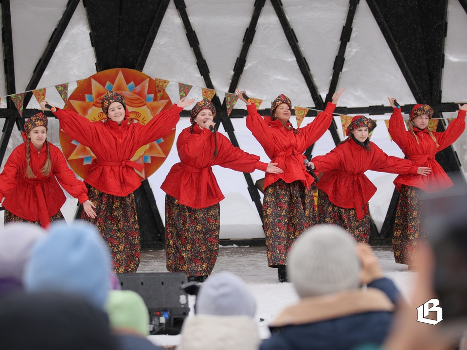 Разгуляй-­Масленица на Батарейной горе в Выборге