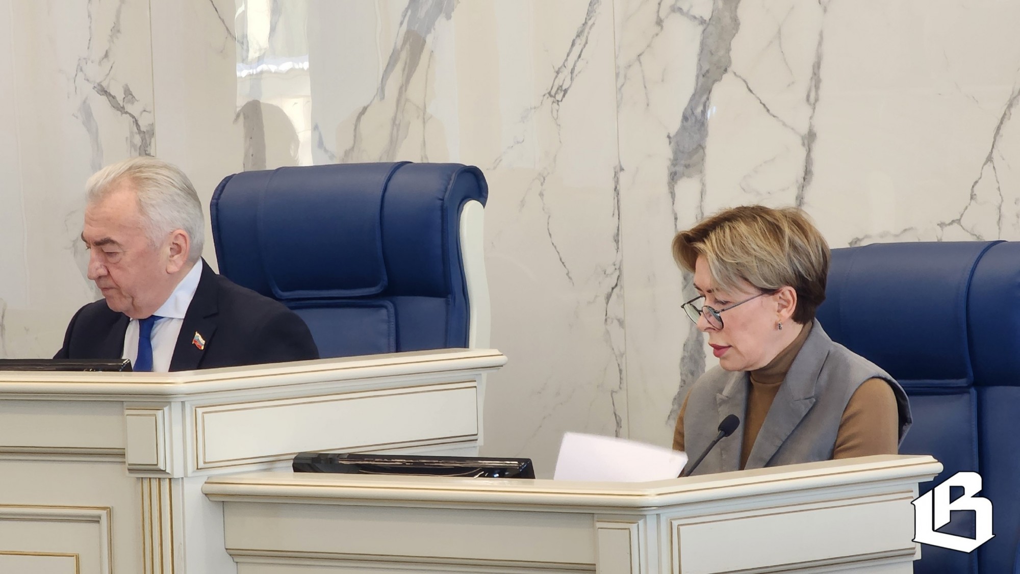 Как обезопасить подростков от экстремистских организаций?