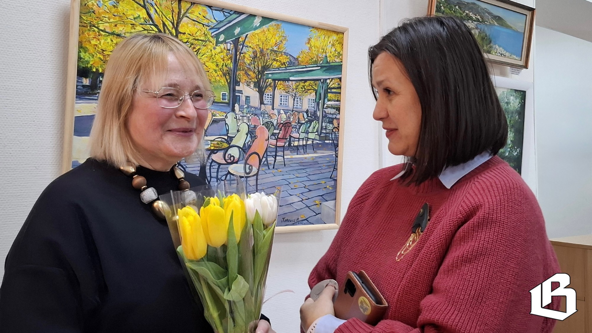 Выборгская художница посвятила выставку Международному женскому дню