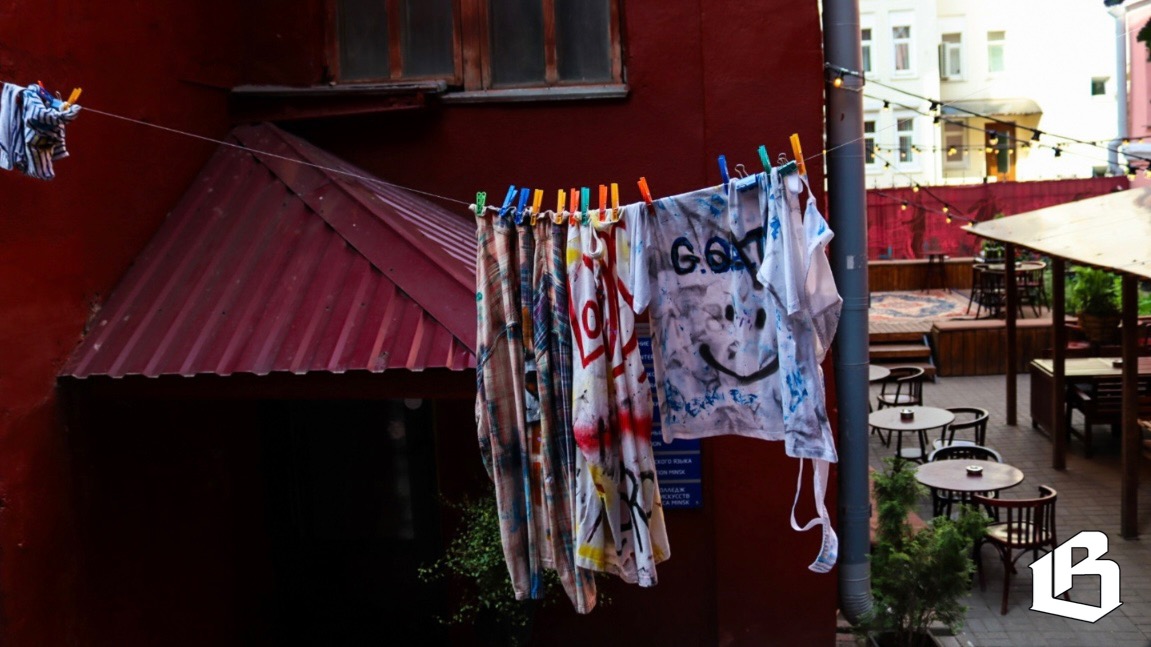 Сушка белья за пределами балкона обойдется россиянину в 15 тысяч рублей