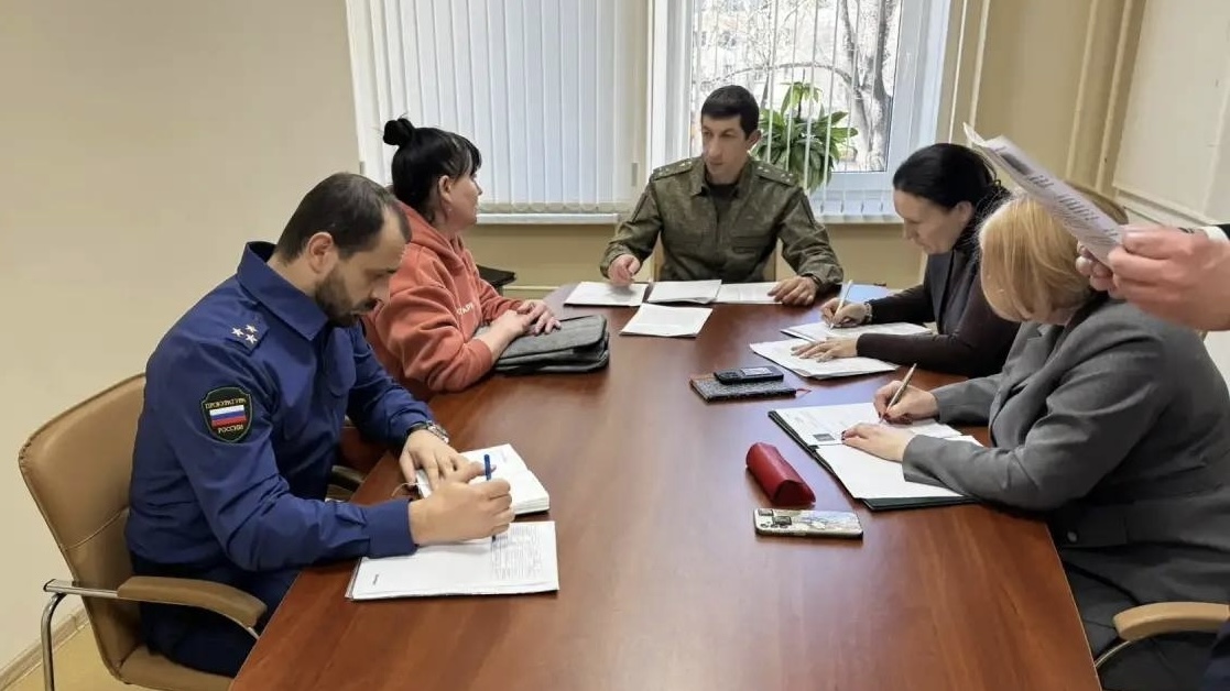 Приём, ответы и консультации