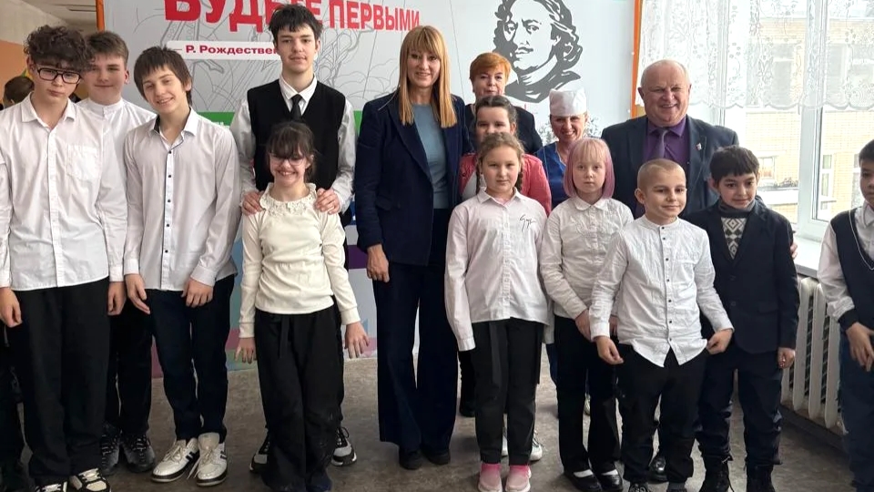 Олег Петров: депутат Законодательного собрания всегда на связи