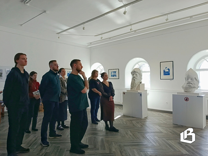 Выставка «Архитектурные портреты Ленинградской области» открылась в Выборгском замке 