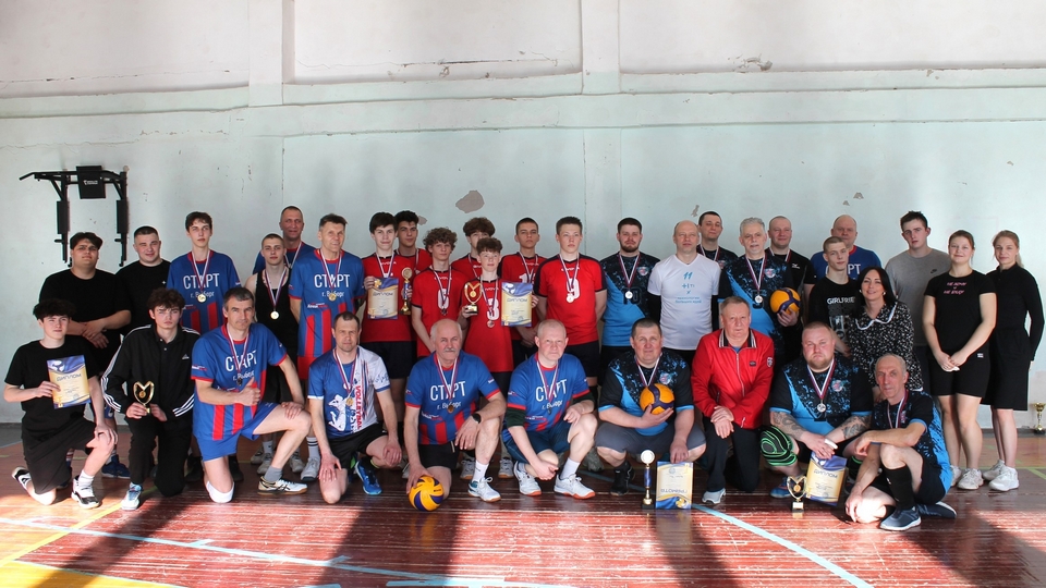 Крылатый мяч летит в район: в Гончарово прошел турнир по волейболу