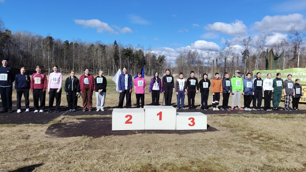 Выборгские легкоатлеты доминировали на региональном первенстве по длинным метаниям