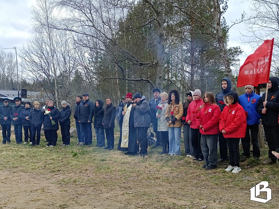 В Выборгском районе прошло торжественное открытие воинского захоронения