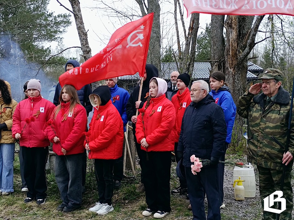 В Выборгском районе прошло торжественное открытие воинского захоронения