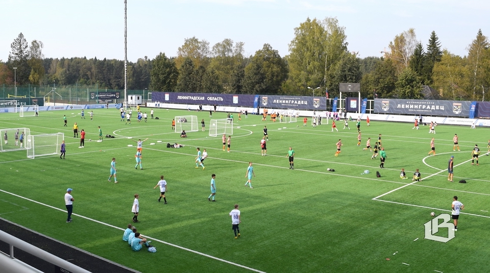 стадион рощино