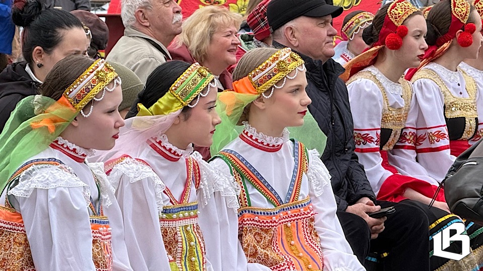  «Карусель дружбы» и «Казачья станица»: фестиваль-праздник в Выборге