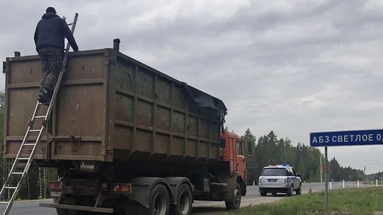  В Выборге выявили нарушения при перевозке отходов