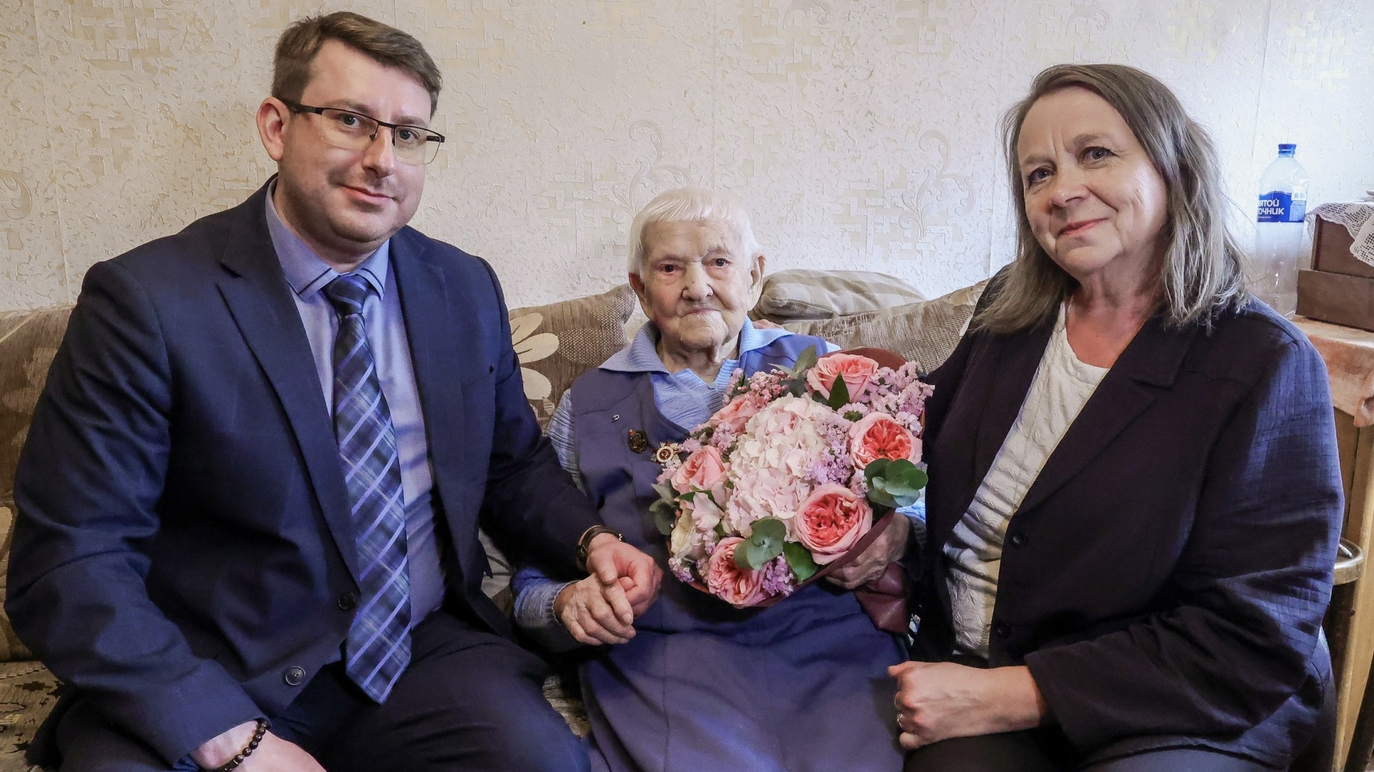 Выборг чествует 103-летнюю фронтовую медсестру Клавдию Рассадовскую