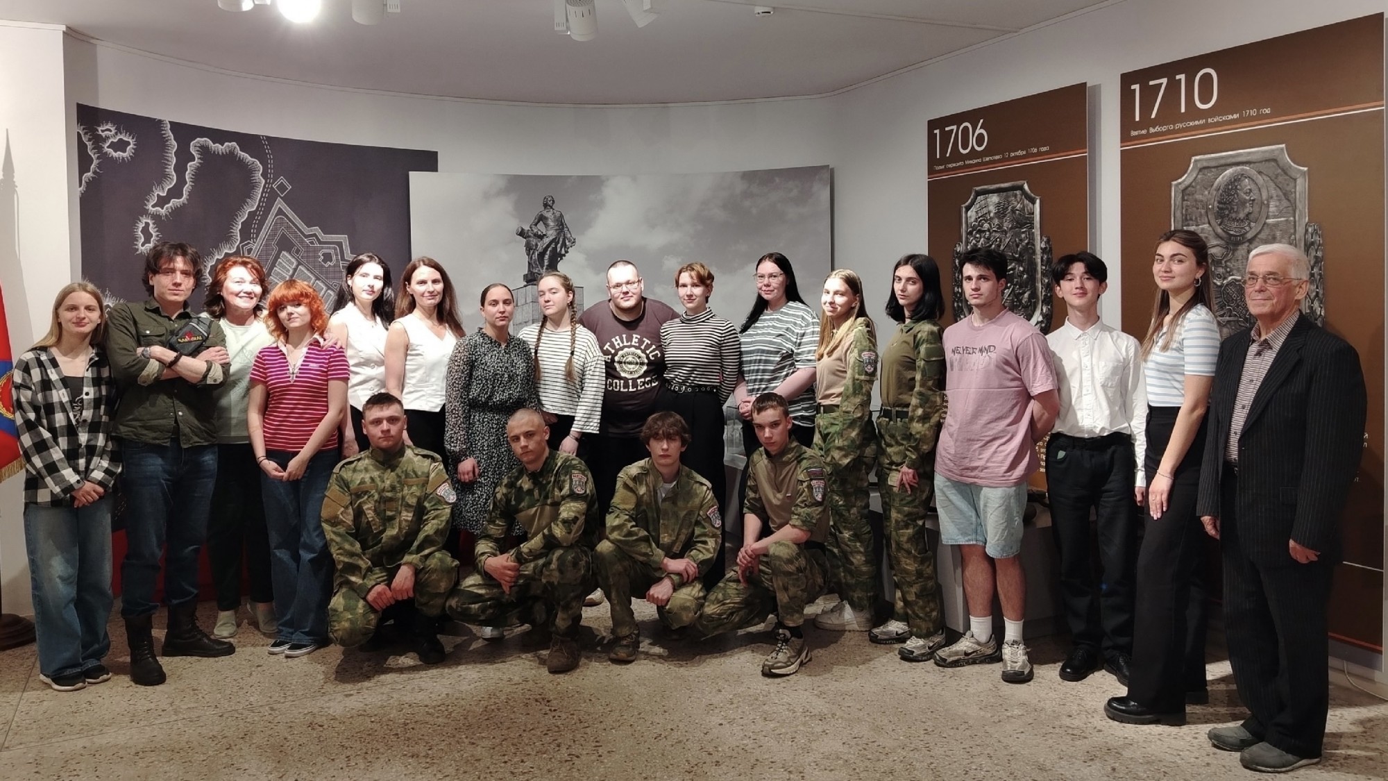 Молодёжные клубы Выборга вспомнили сатиру военных лет