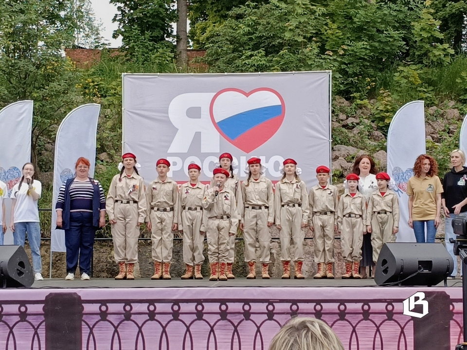 «Великое спасибо людям России!»