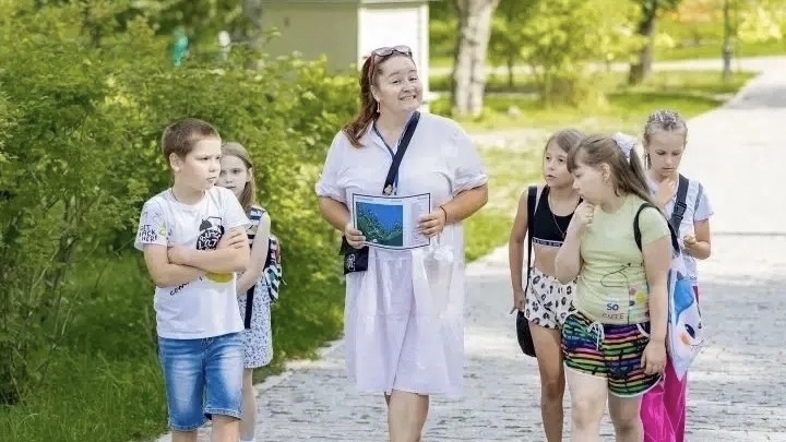 Каникулы в Монрепо: Александр Дрозденко рассказал о детской программе в парке