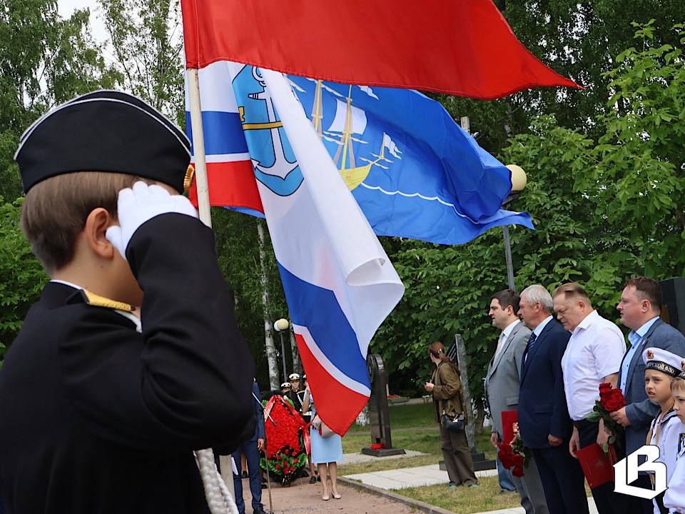 В Лодейном поле увековечили память героев-омичей