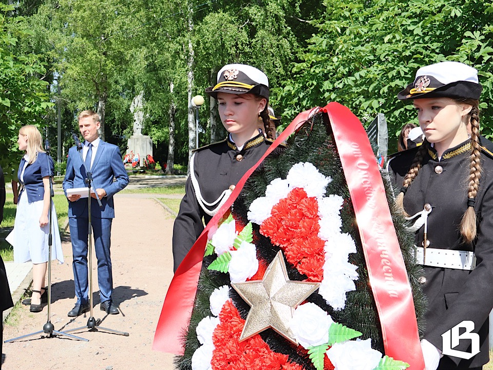 В Лодейном поле увековечили память героев-омичей