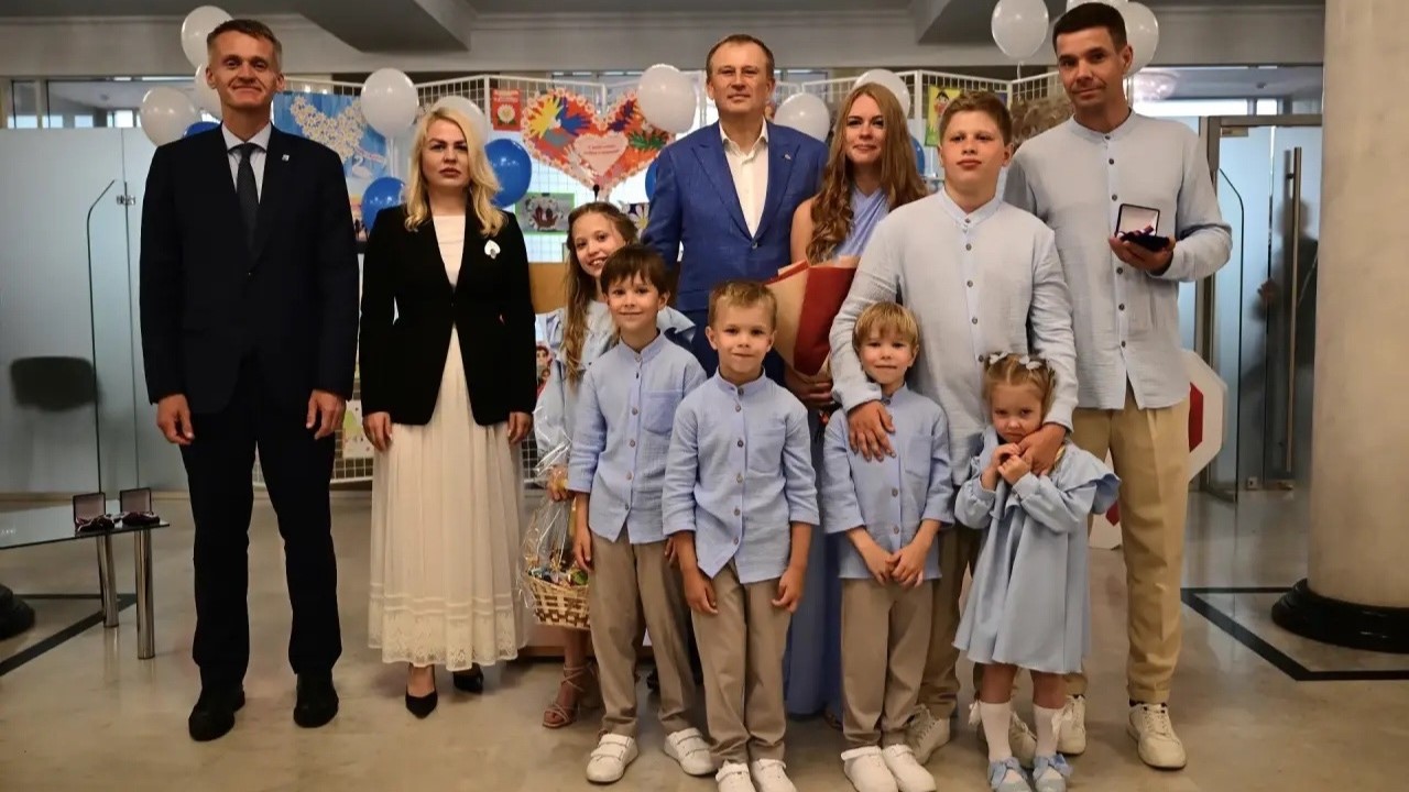 В Ленобласти обновят женские консультации и роддома