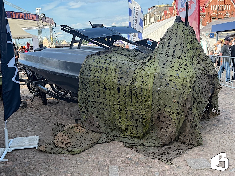 Помощь фронту на Балтик Ралли: бойцы БАРС-Ленинградец получили новую технику