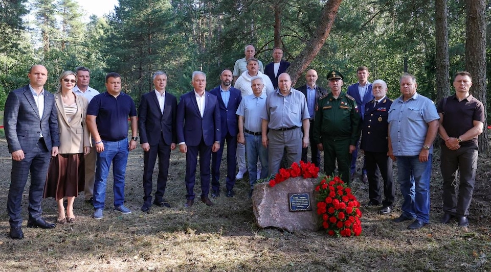 «Гвоздика» вырастет из камня. Первый шаг к мемориалу сделан