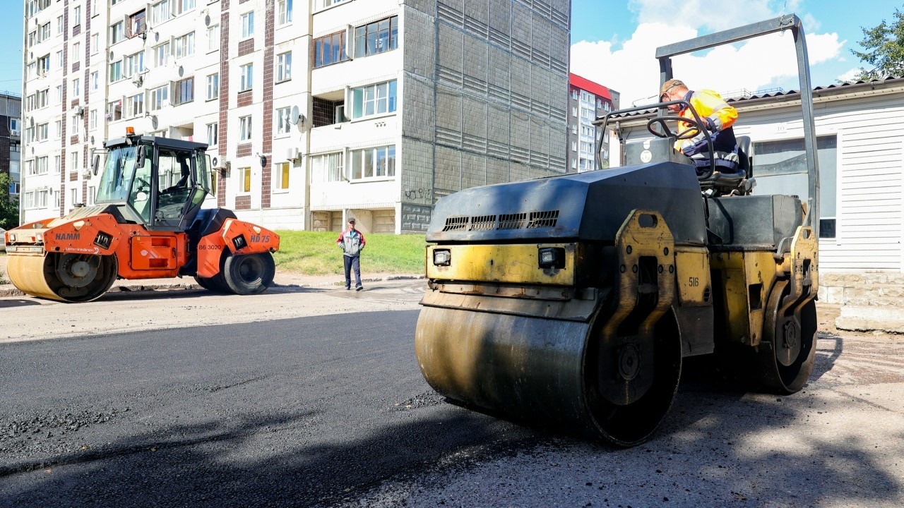 В Выборге продолжается сезон дорожных работ 