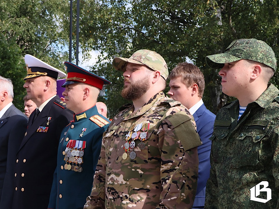 Аллея Героев Отечества открылась в Выборге
