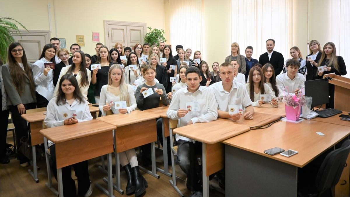 Выборгские студенты получили золотые значки ГТО