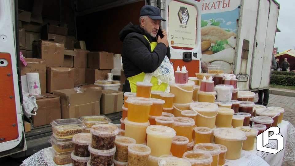 Праздник урожая в Выборге: ярмарка на Рыночной площади