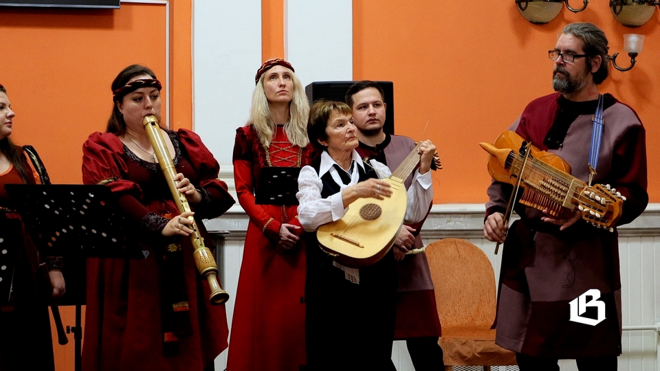С юбилеем, Людмила Леонидовна!