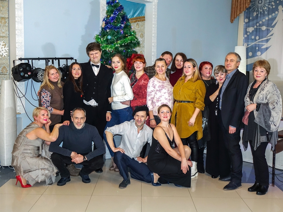 Под сенью Мельпомены