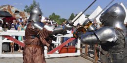 На рыцарском турнире в Выборгском замке губернатор сразился на мечах