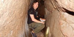 В Ленобласти исследовали пещеры Соканлинна и нашли древние петроглифы