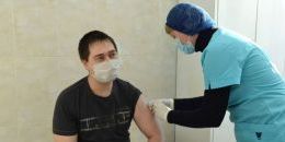 Выборгские медики настоятельно рекомендуют всем сделать прививку 