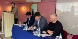 Депутаты областного ЗакСа от встретились с активистами Выборгского отделения партии