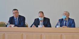 Власти района и региона провели совещание с крестьянами и фермерами 