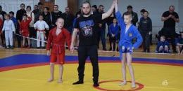 В Выборге каратисты и самбисты спарринговали и боролись