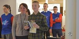 Юным выборжцам вручили главный документ гражданина России