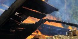 За сутки в Выборгском районе сгорели сарай с дровами и мансарда дома