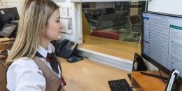 Жители Ленобласти через МФЦ могут установить запрет на оформление SIM-карт