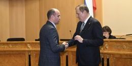 За вклад в развитие Ленинградской области награждён выборгский депутат