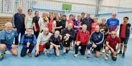 Ветераны сразились на волейбольной площадке