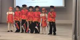 В Каменногорском ЦО состоялся фестиваль культур и вручение диплома лауреата