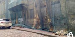 Дом Губернского правления теряет опору