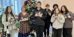 «Подарок герою»: студенты поддерживают защитников