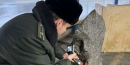 Таможенники не дали вывезти из страны дорогой объект неземного происхождения