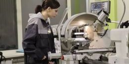 Ленинградская область делает ставку на будущее: современные технологии в колледжах и поддержка молодых специалистов