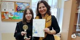 На сцене струнники и оркестранты